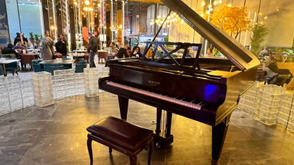 piano restaurant